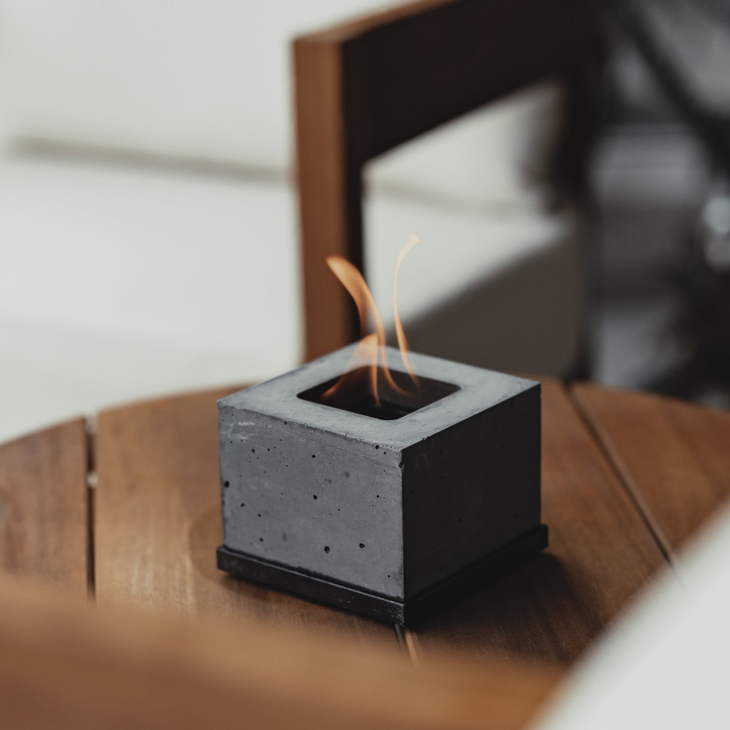 Square Personal Fireplace by FLÎKR Fire